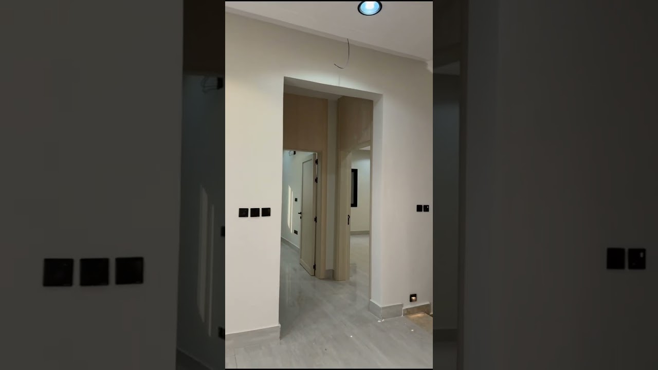 دبلكسات شبه منفصله حي الدانه مساحة 237 متر التواصل/ 0503904447