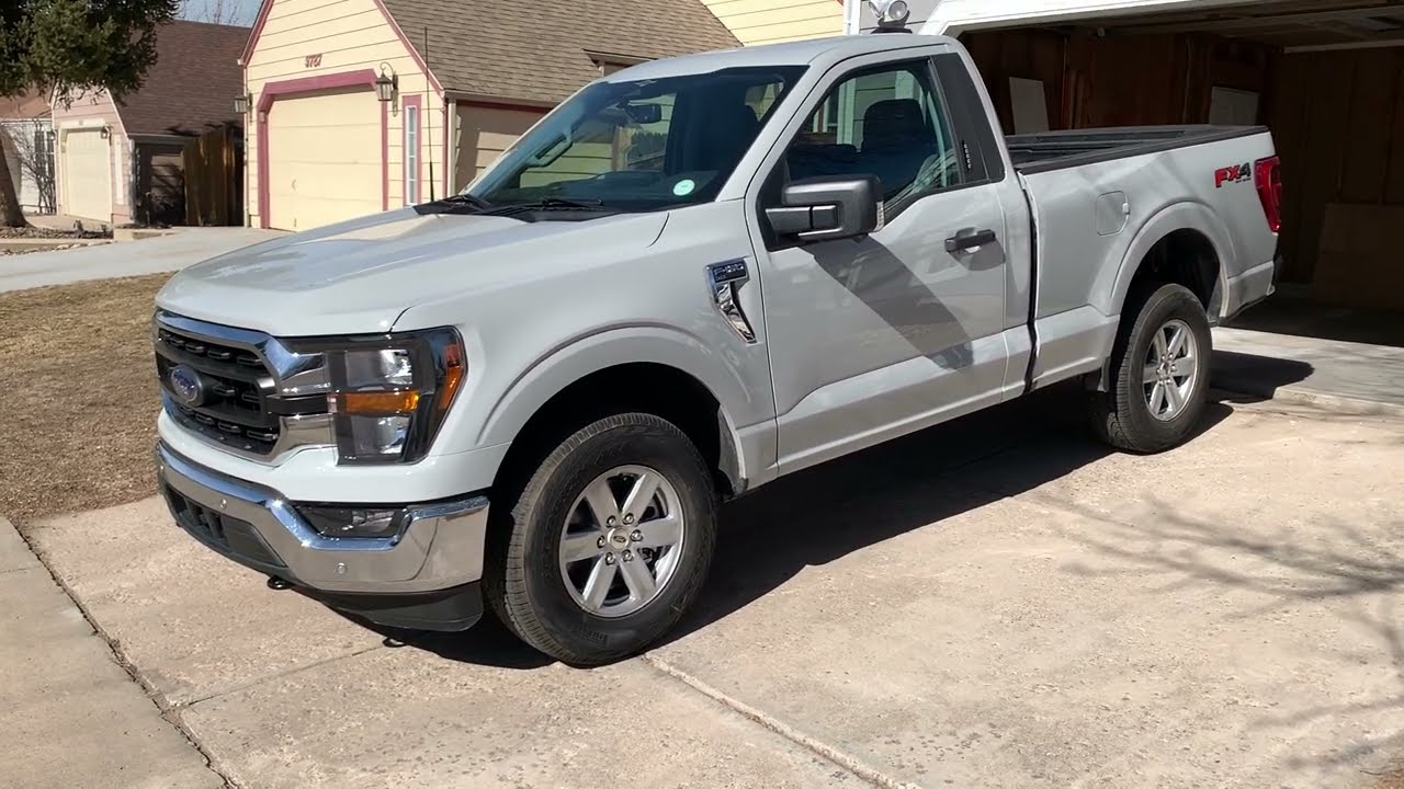 2023 F150 Regular Cab XLT FX4 - Avalanche - Fully loaded - 6.5ft Bed