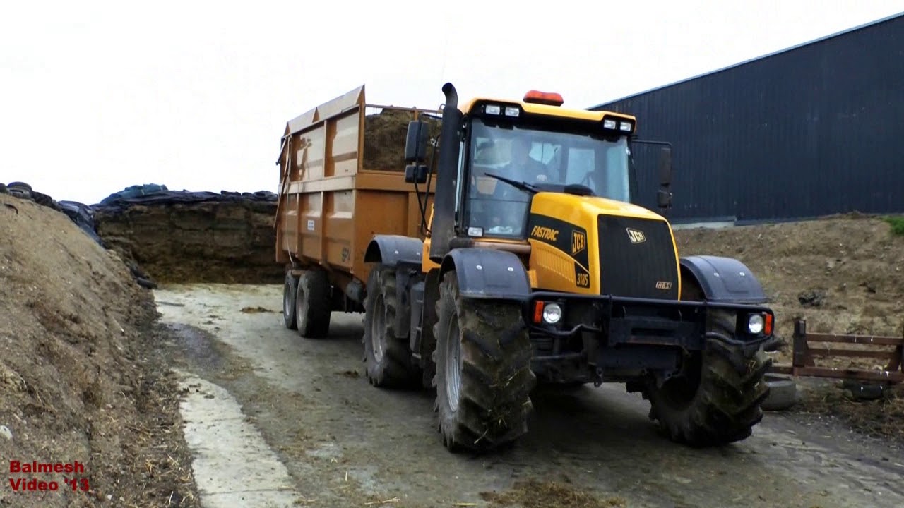 JCB Fastrac Helps with Feeding