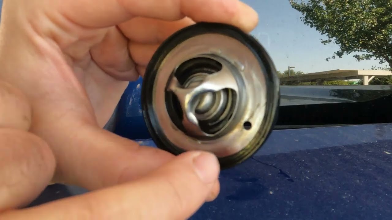 Замена термостата Ram 1500 4.7 2009 P2181
