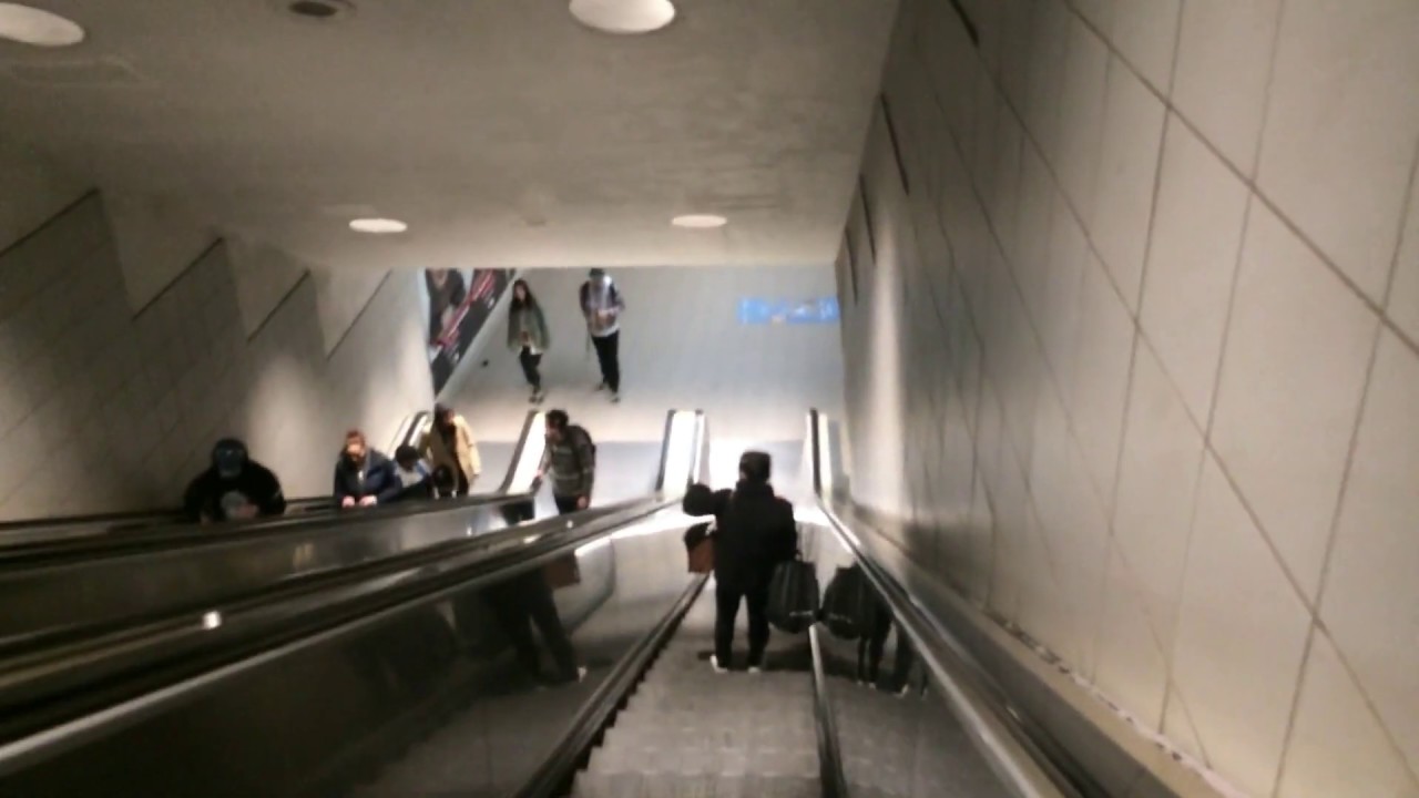 Downtown Vancouver - Skytrain, Royal Centre Mall, Waterfront, Granville Street walk to Skytrain