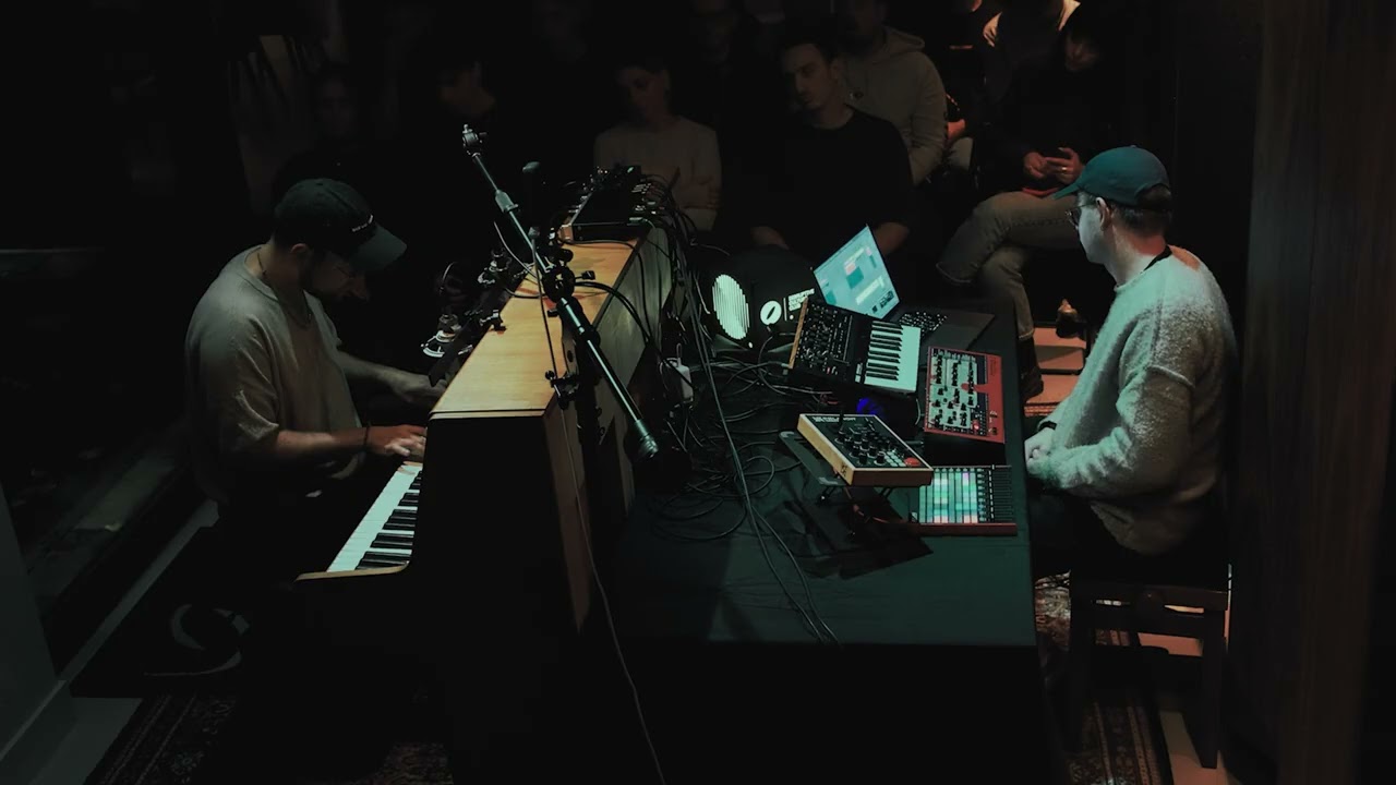 pølaroit piano focused liveset at ADE 2025