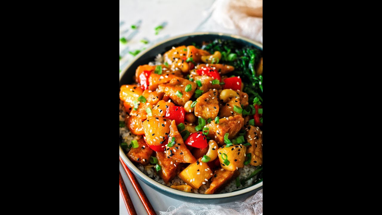 Sweet and Sour Pineapple Tofu #tofu #tofurecipes #sweetandsour #vegan #veganfood #chinesefood