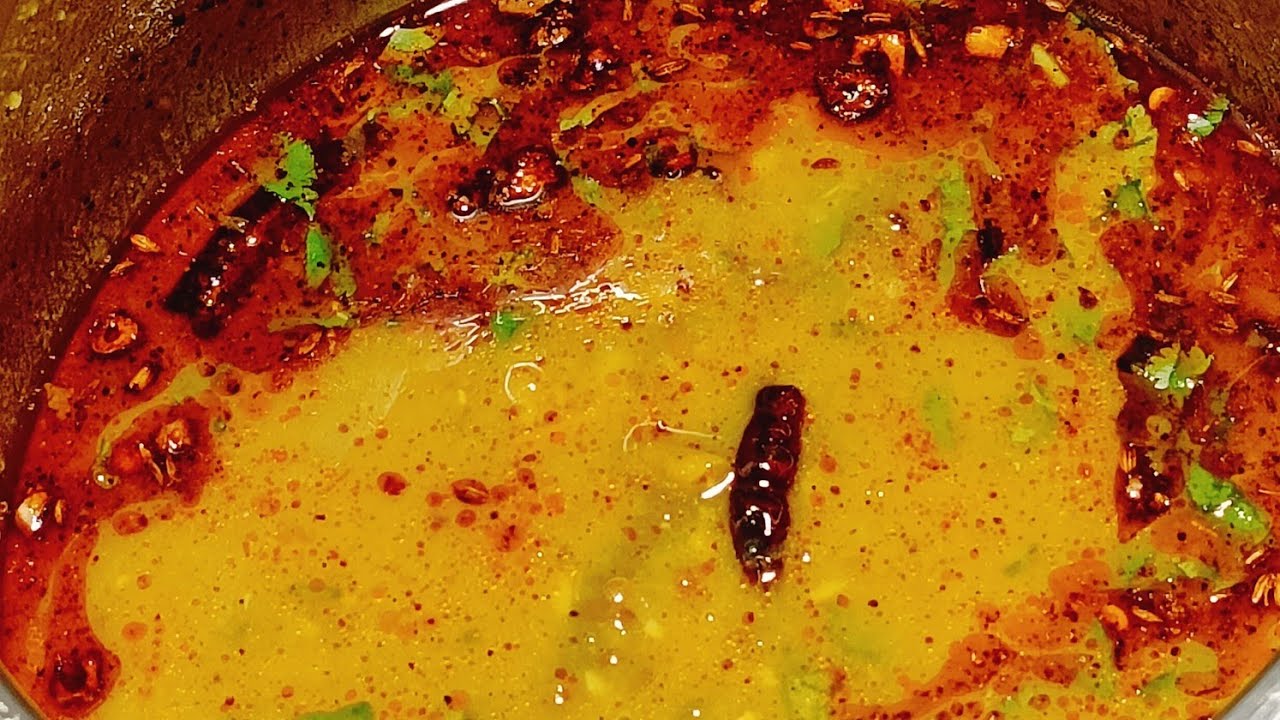 छिलके वाली मूंग की दाल लहसुनिया तड़के वाली एक बार बना कर😋 #recipe #indianfood #food 
