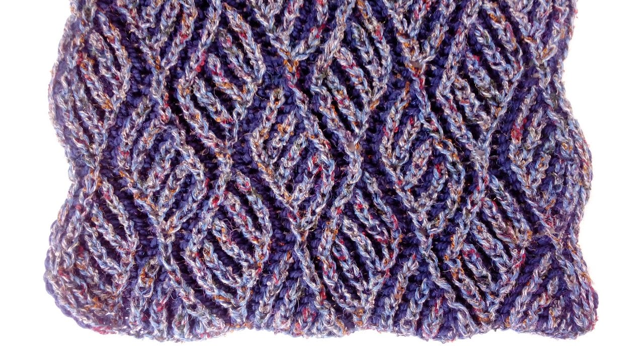Diamonds Scarf Brioche Knitting Pattern (Two-Color, Reversible)