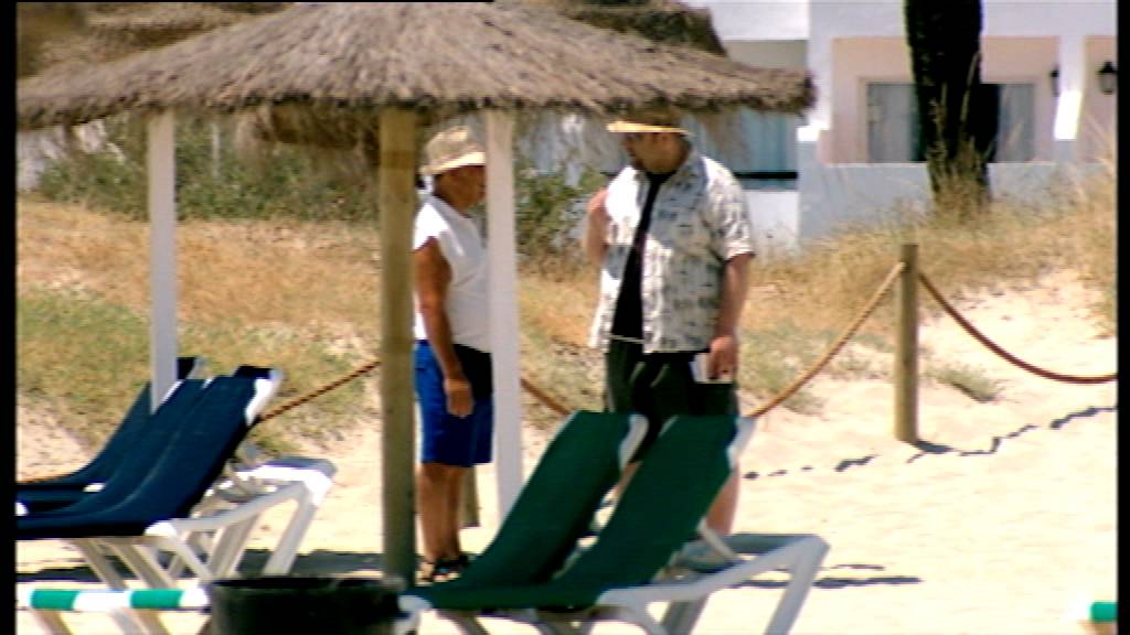 The Real Hustle: Sun Lounger Swizz
