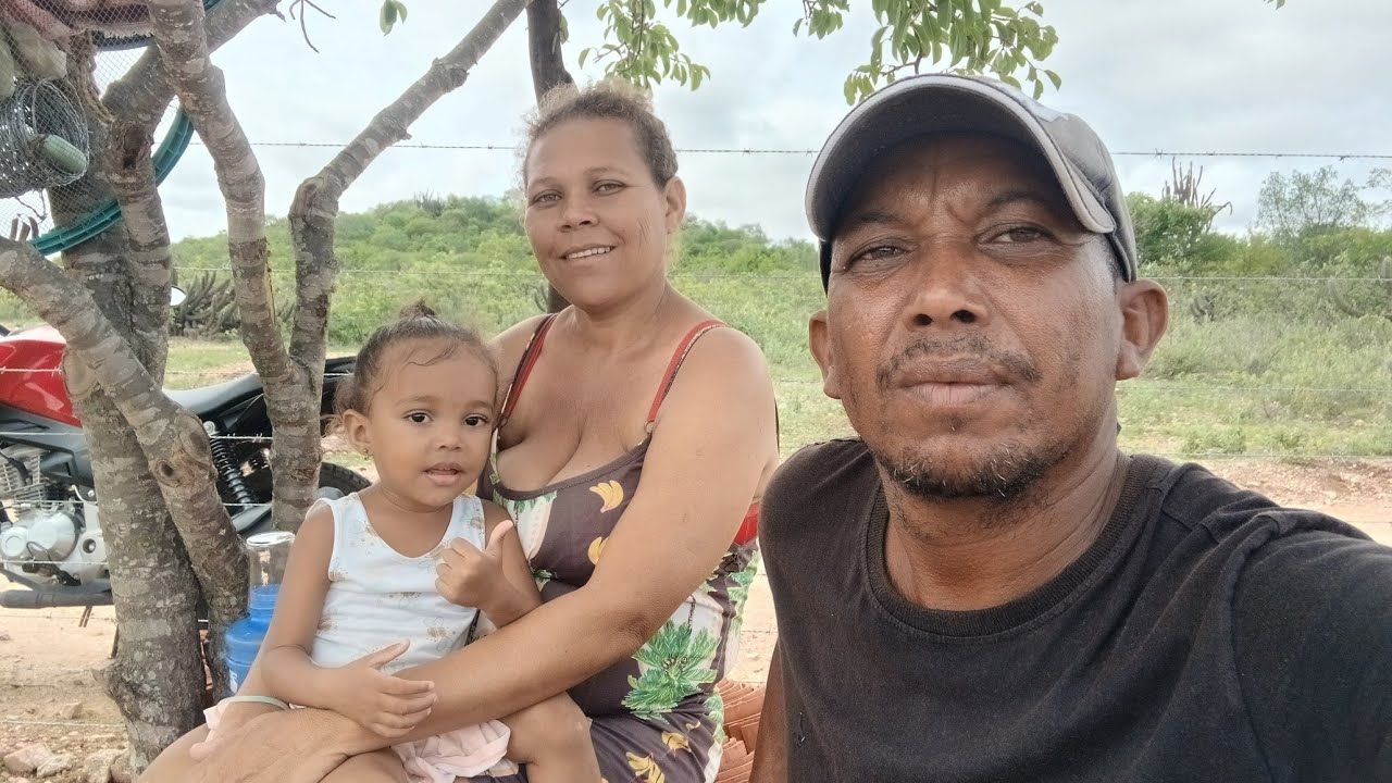 Aterrando a sapata da casa da ro&ccedil;a 