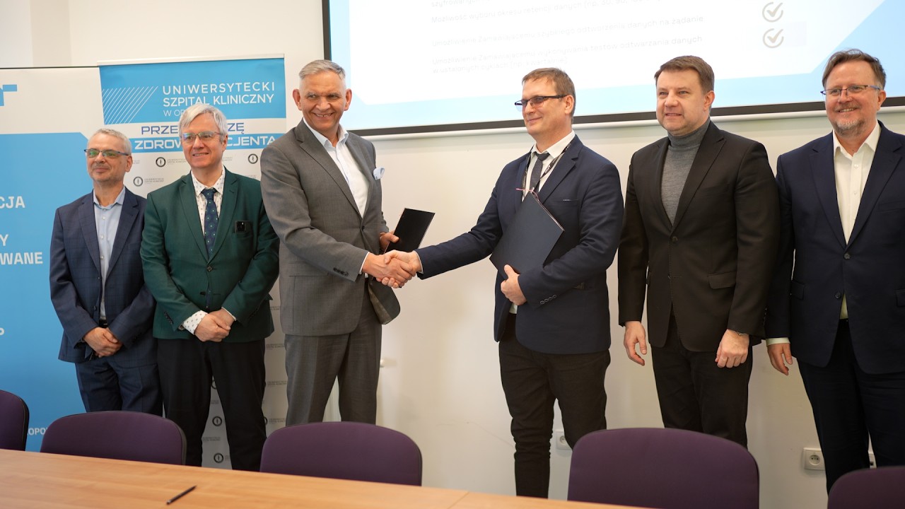 PNT i USK podpisanie umowy