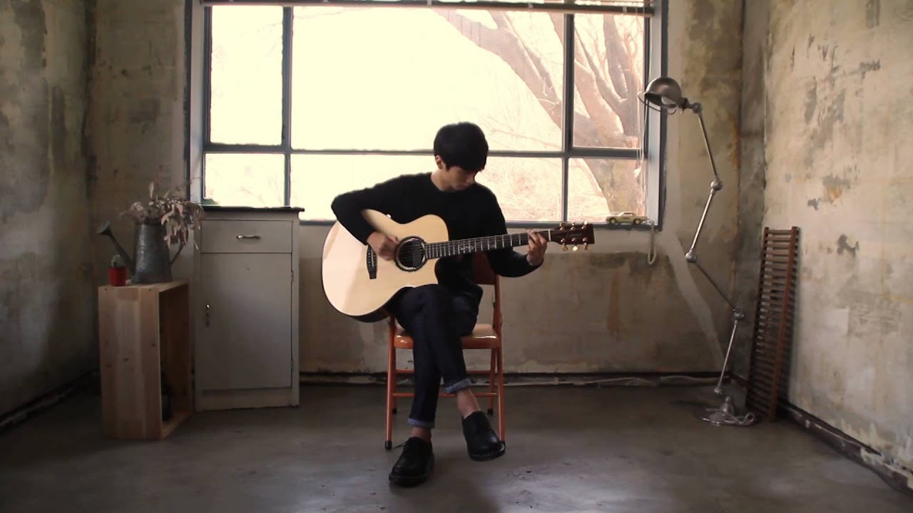 (Sungha Jung) Harmonize -  Sungha Jung (Baritone Guitar)