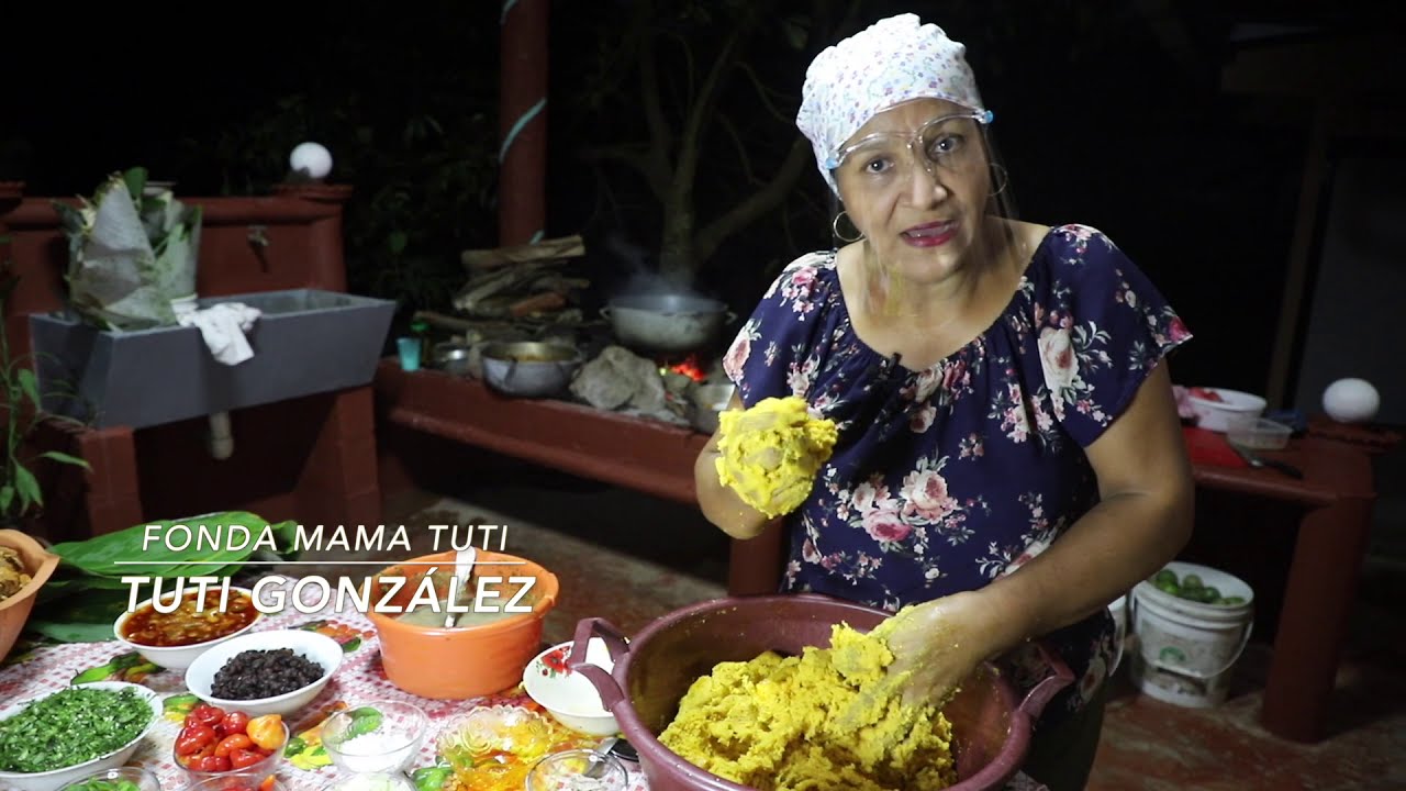 Los Tamales de Mamá Tuti