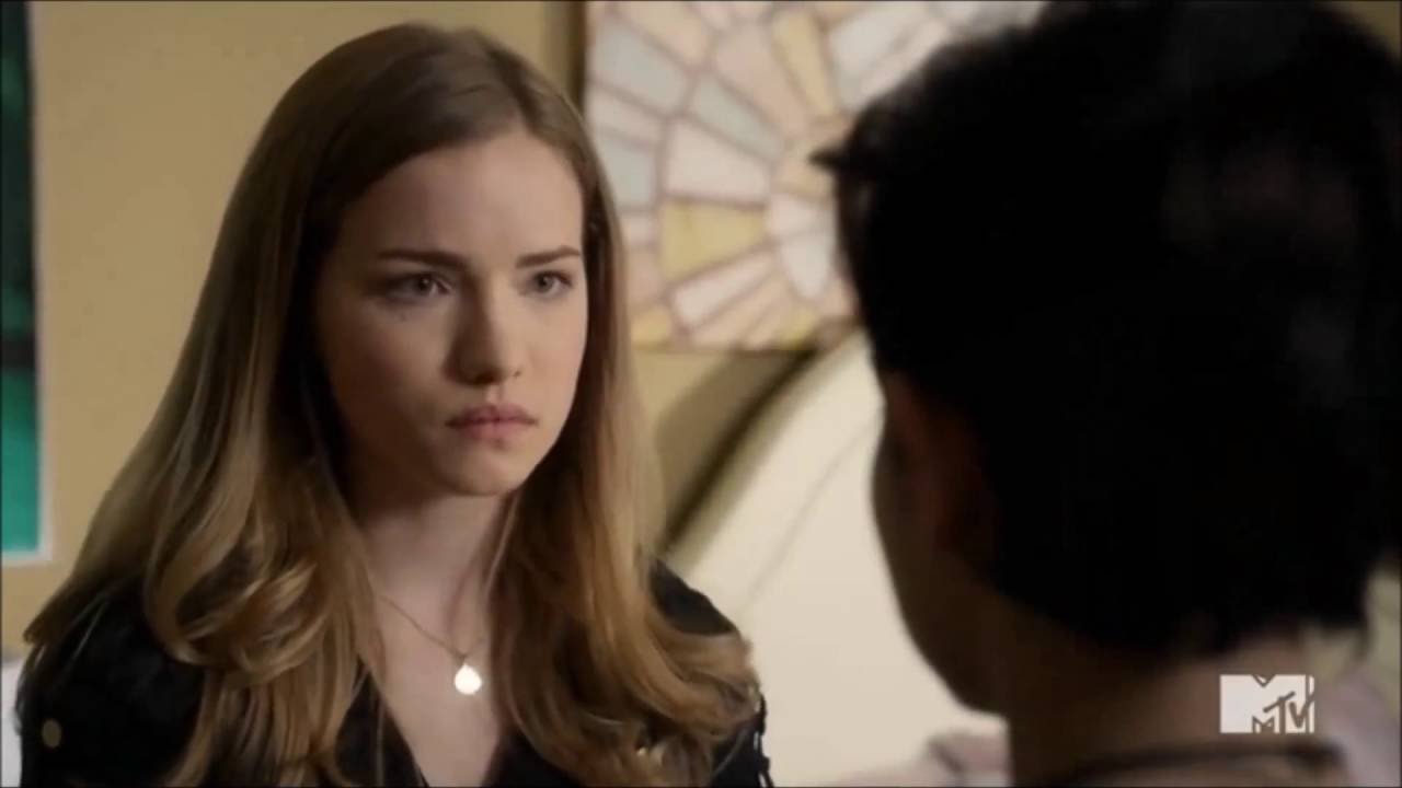Emma + Audrey || You broke my heart