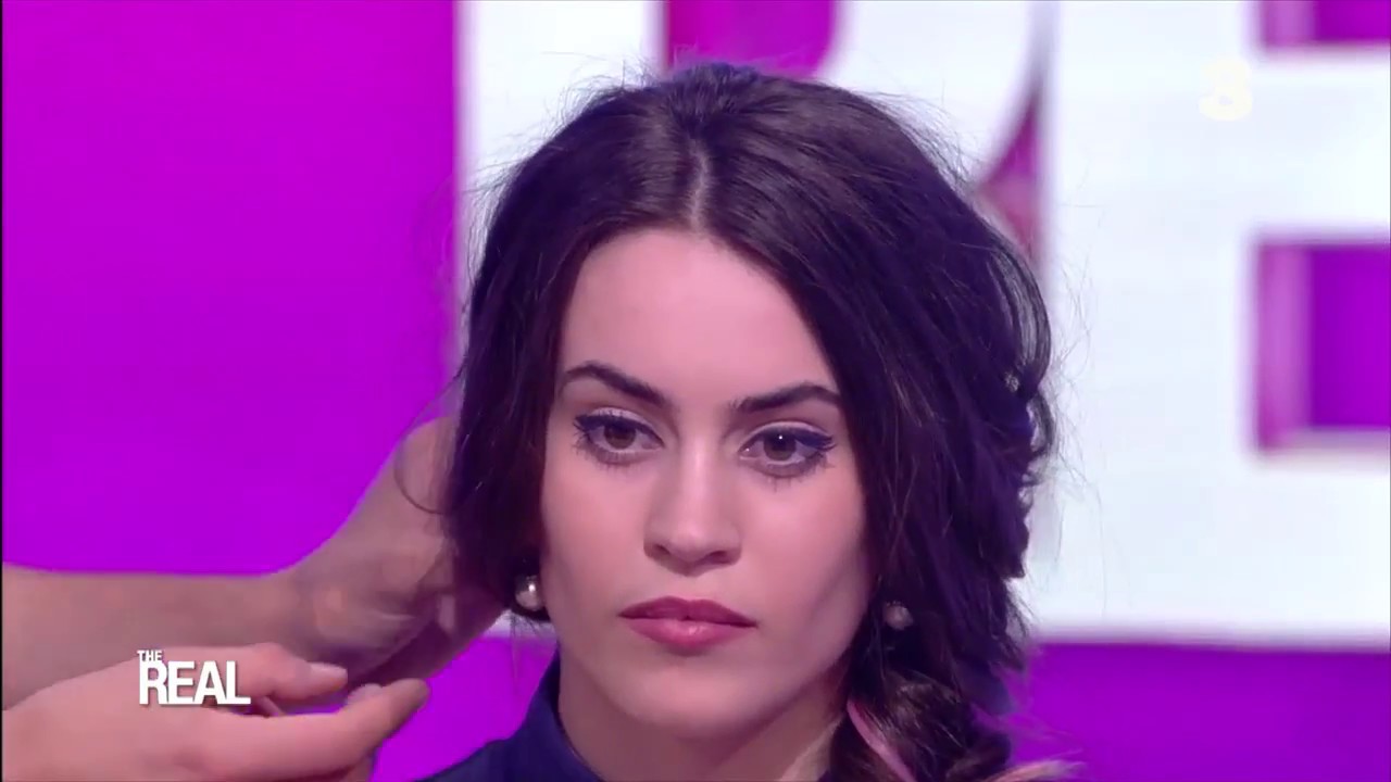 Hairstyle: come fare la treccia a spiga di grano | The Real Italia