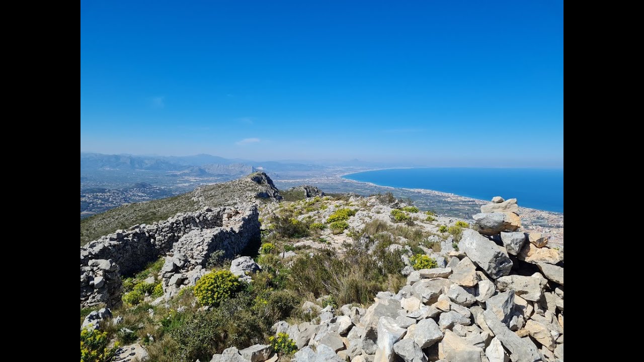 Up the Montgó Mountain