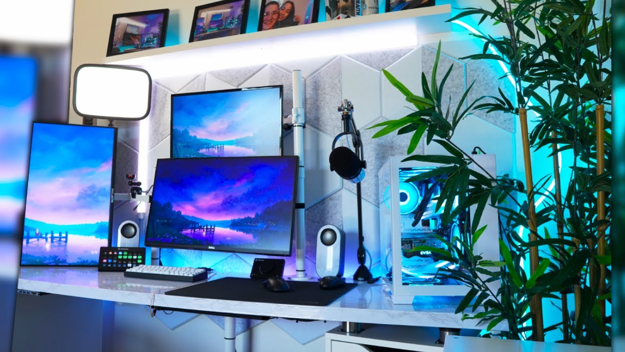 19 Year Old ULTIMATE Gaming Setup Tour | 2022 Youtuber Setup!