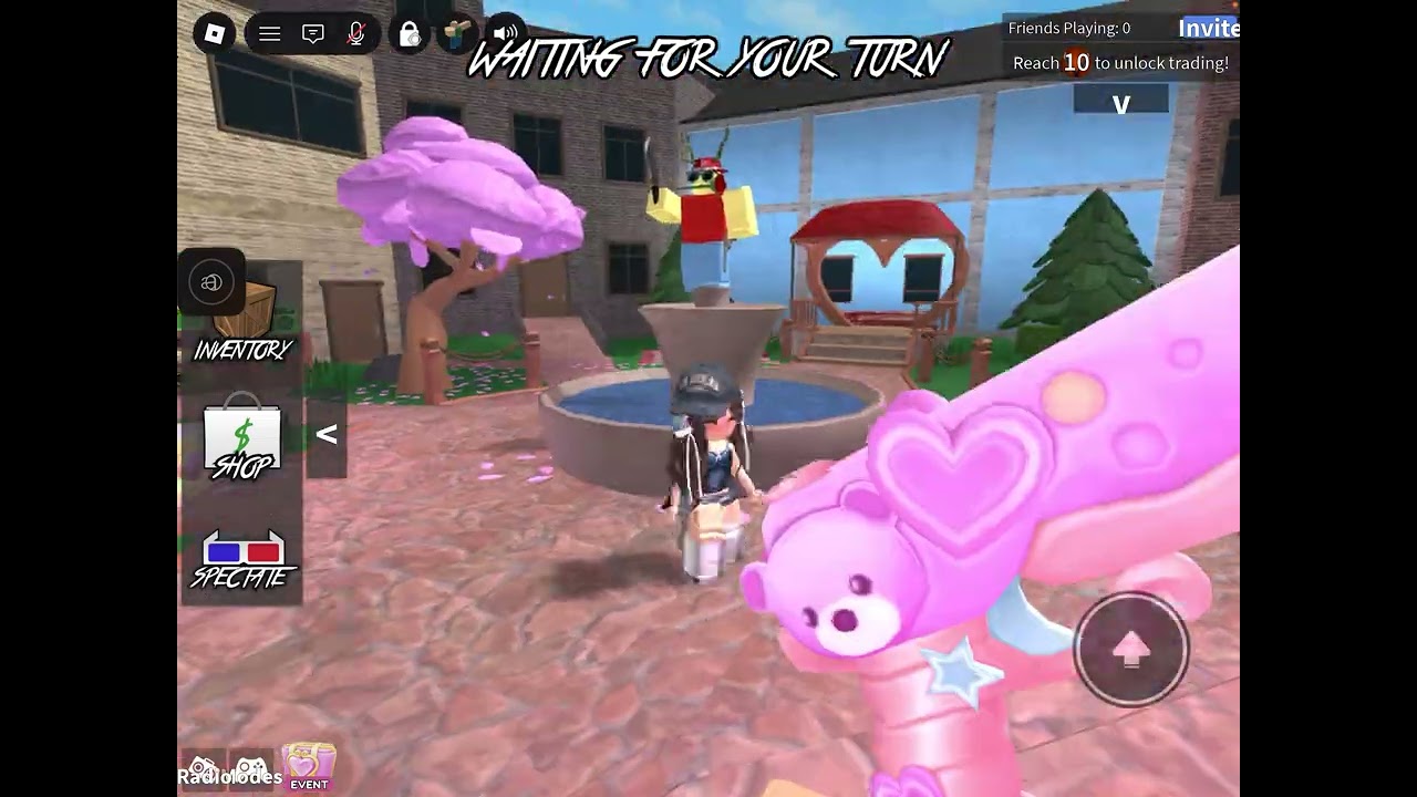 PLAYING  mm2