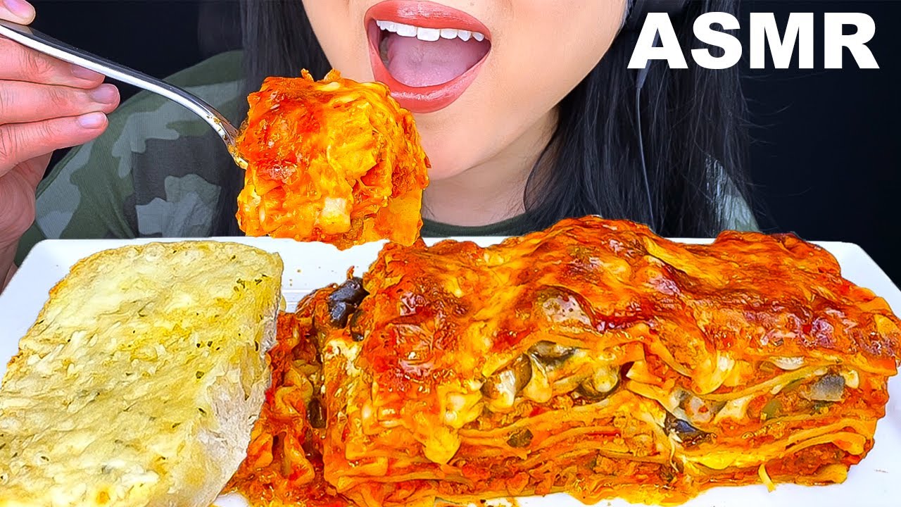 ASMR CHEESY RED LASAGNA (EATING SOUNDS) ASMR Phan