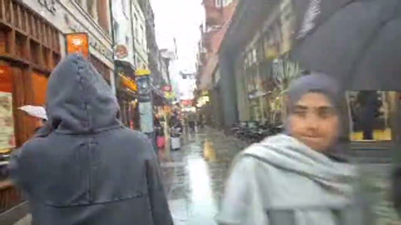 Highlight 3:20:53 – 3:25:53 from join me up London for a other walk around and a chat (lets hope the