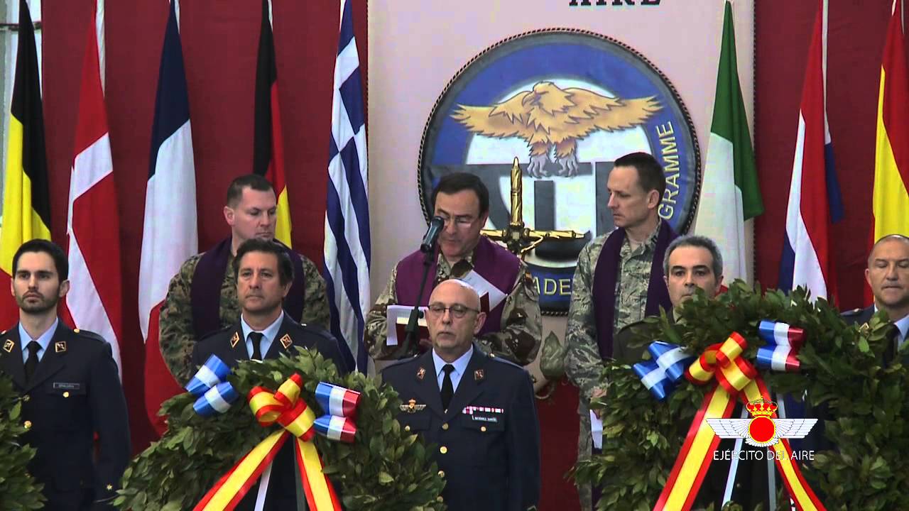 Actos de despedida de los compañeros de las FF.AA. francesa y helénica