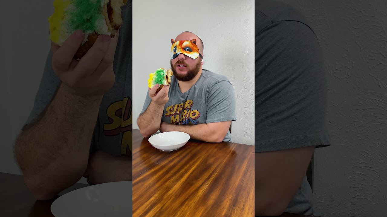 Who has the best King Cake? | King cake review | Dong Phuong |