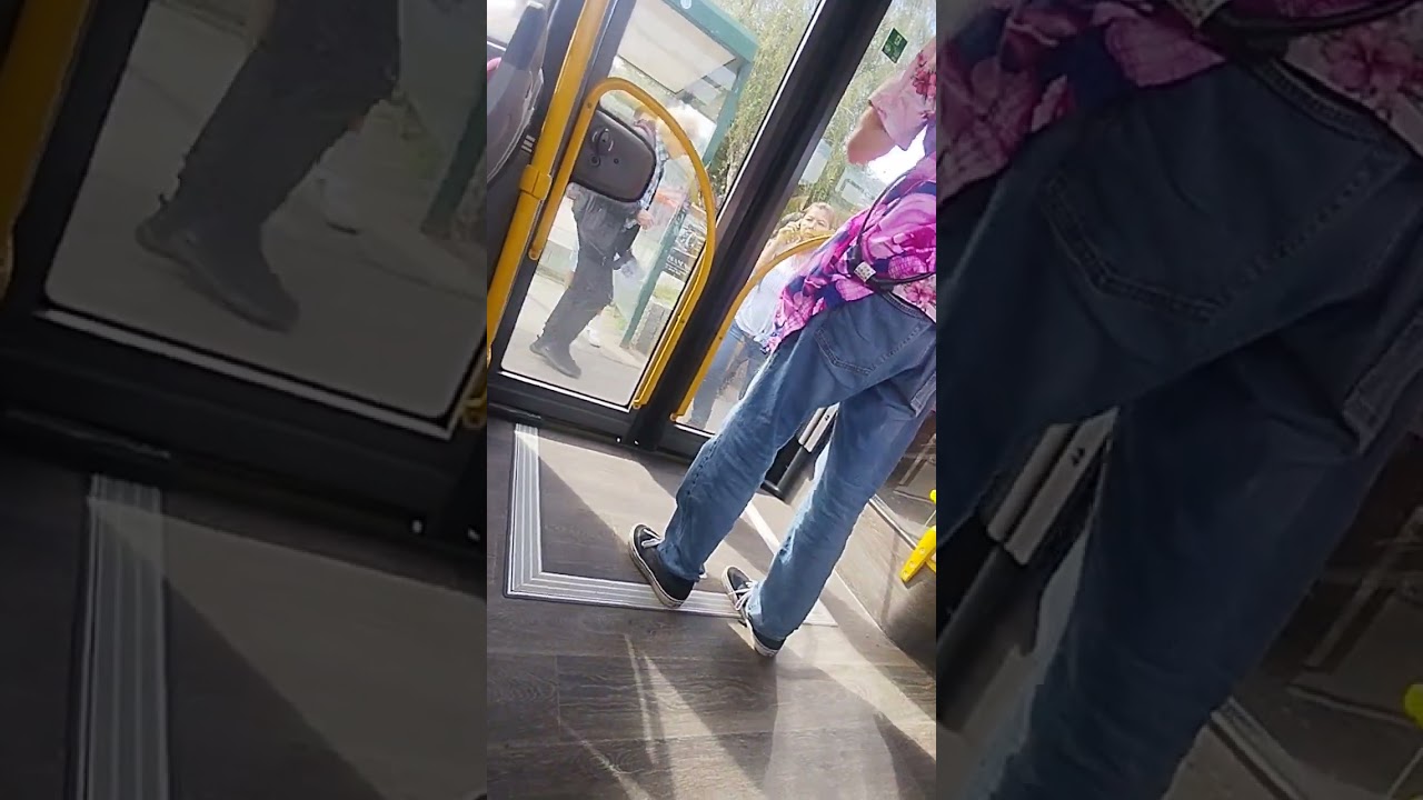 Bis zum Lurup Center mit der Buslinie 2 von achtern diek aus Mitfahrt