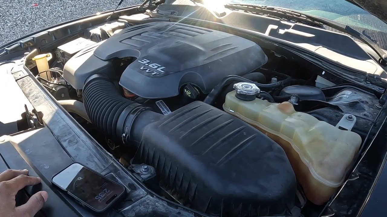 Причиной того, что Dodge Challenger 2015 года не заводится, является всего лишь один провод.
