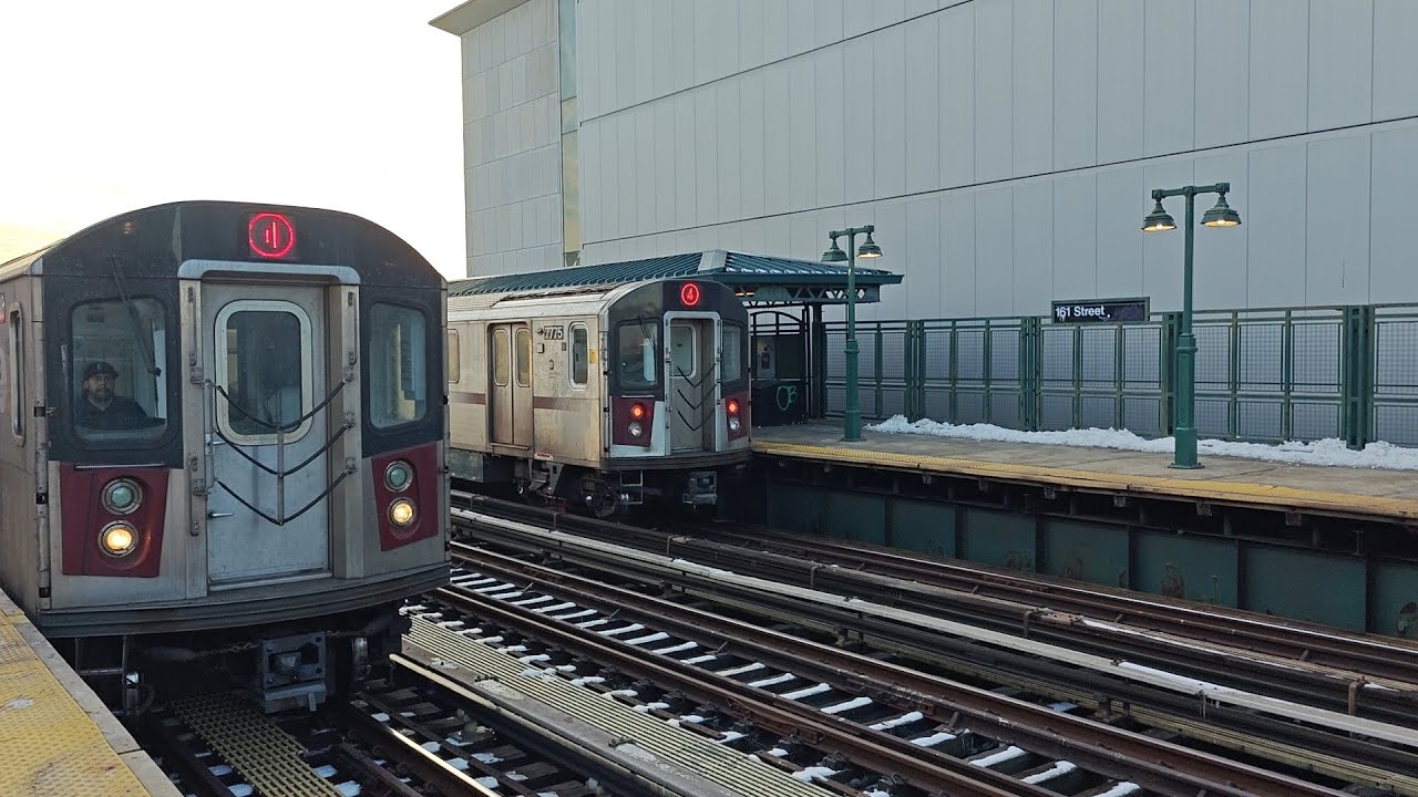 NYC Subway 161 St-Yankee Stadium IRT/IND (4)(B)(D) & Yankees-E 153 St Metro North Hudson Line
