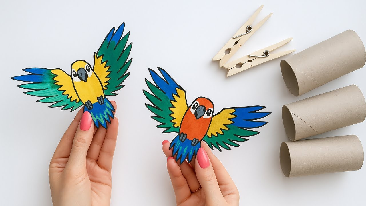Adorable Craft Idea With Toilet Paper Rolls / How to Make Fun Parrots That Can Move Their Wings 🦜