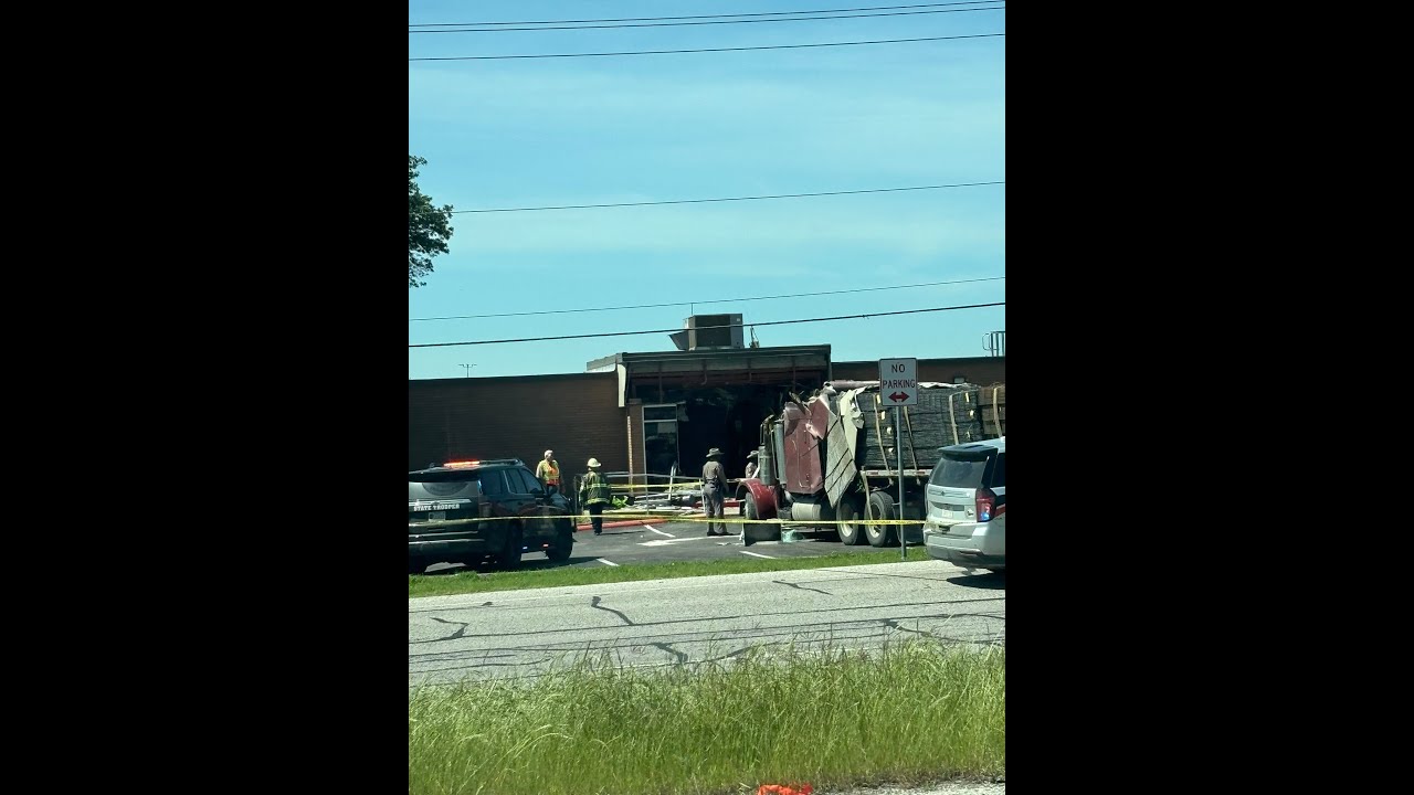 18-wheeler crashes into Brenham Texas DPS office, multiple people in critical condition