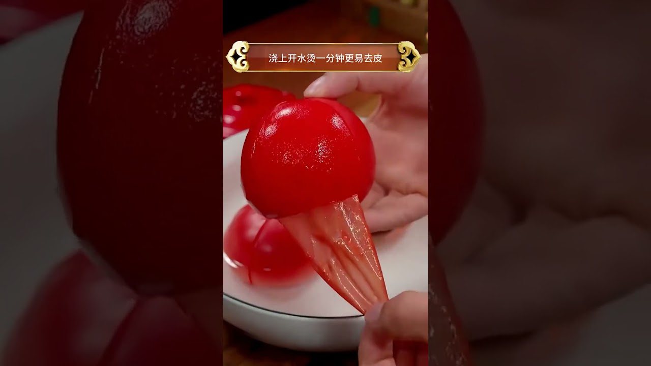 西红柿炒鸡蛋到底怎么做才不腥不腻，酸甜可口呢？今天我就分享一个诀窍，教你如何做出大厨的味道……家常菜鸡蛋西红柿西红柿炒鸡蛋