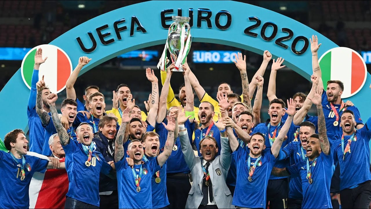 UEFA EURO 2020 CHAMPIONS - Fashion support Italian Soccer team - Fashion Channel