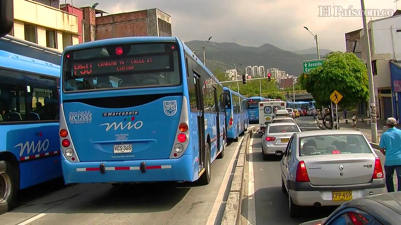 Gran congestión vehicular por accidente del MÍO en Torre de Cali