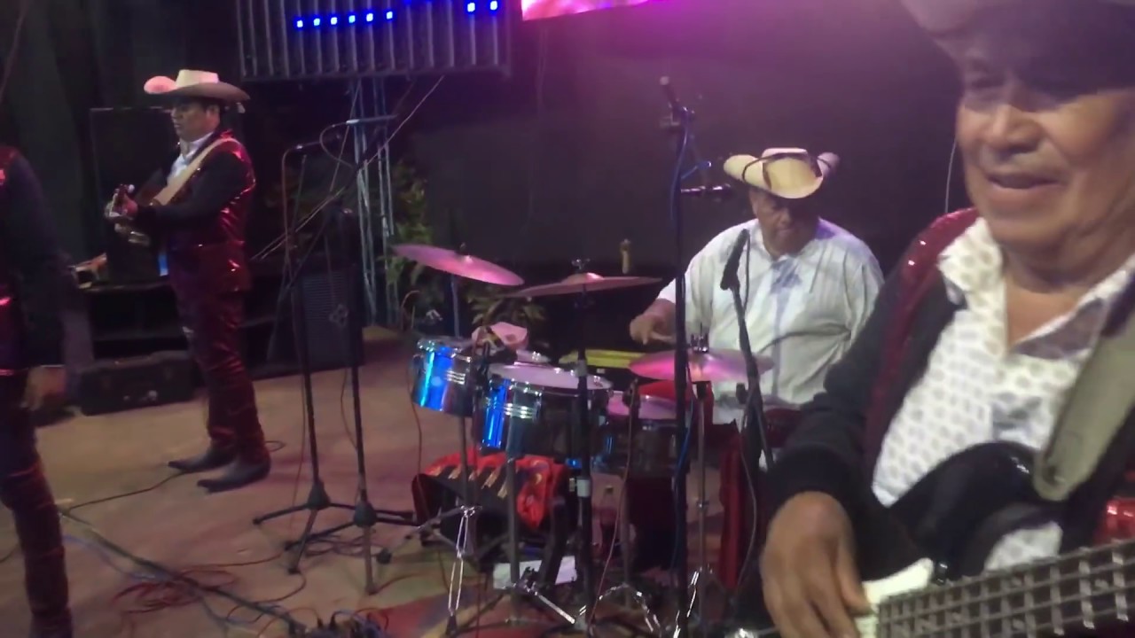 Julia - El moño colorado - El Terrero, Oaxaca | Dueto Garcia EN VIVO