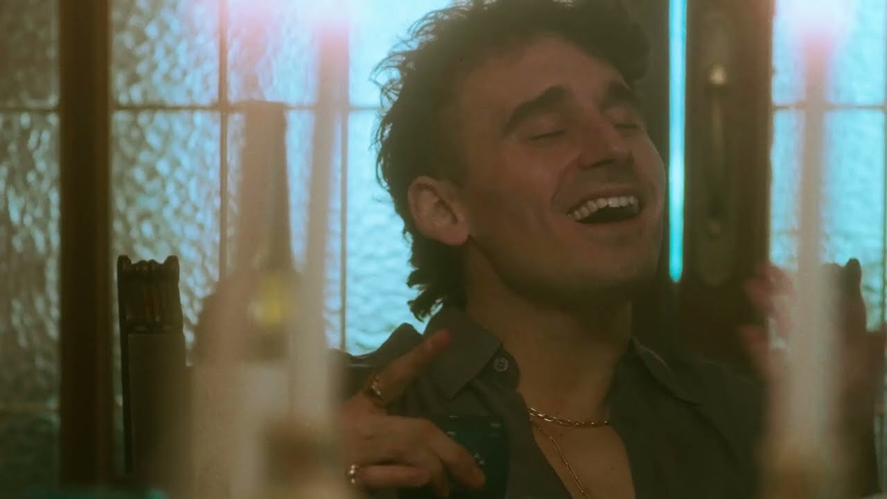 BORJA - Encima De La Mesa (Video Oficial)