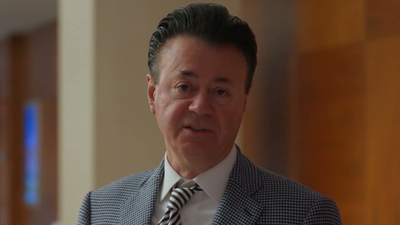 Omar Almallah, MD Chooses ClearView3 for his Patients