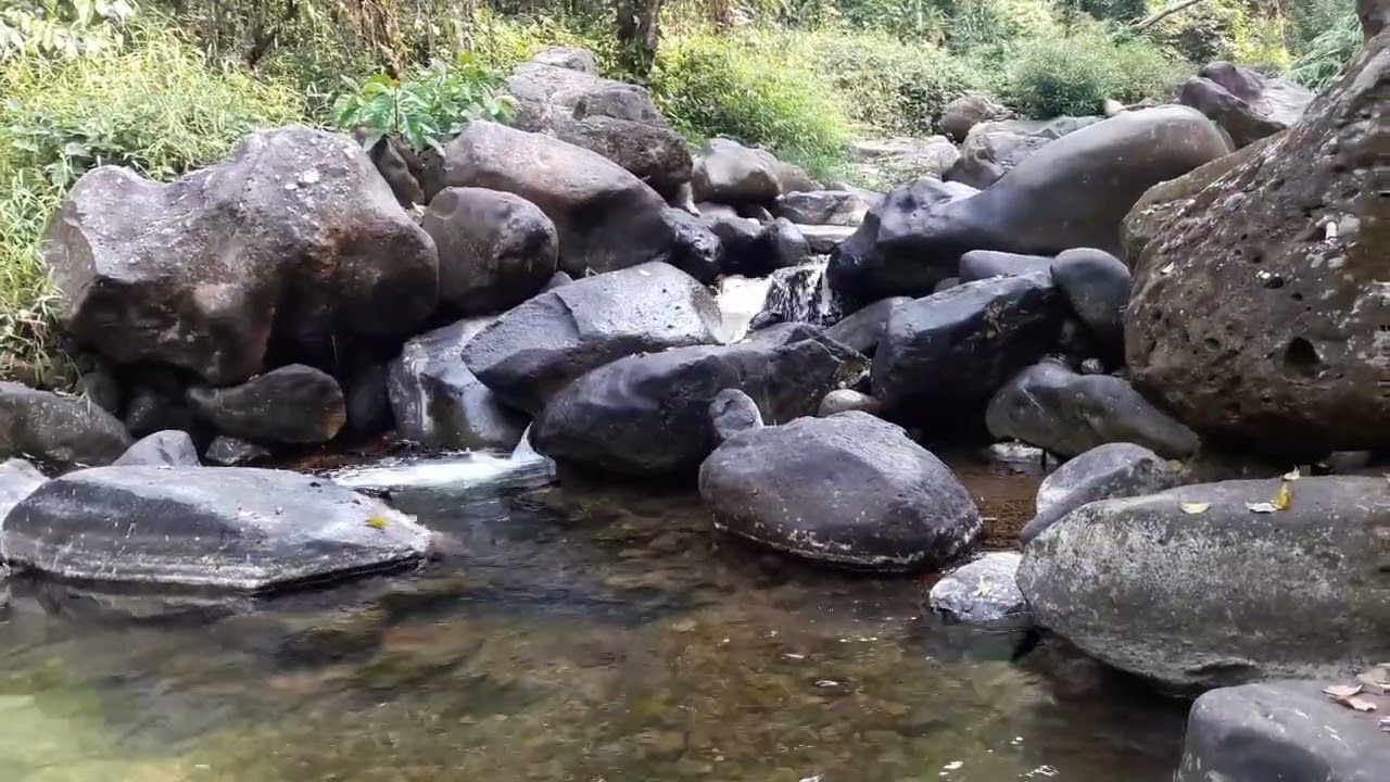 Mus ua si dej tsaws tsag Vang Vieng 2016