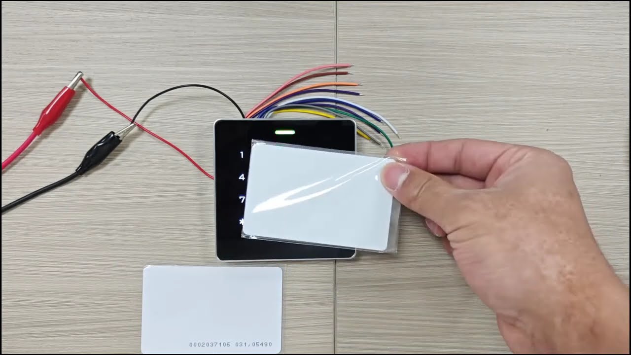 125khz+13.56Mhz RFID Card Access Control Keypad EM MF Standalone Door Lock Opener Wiegand Output