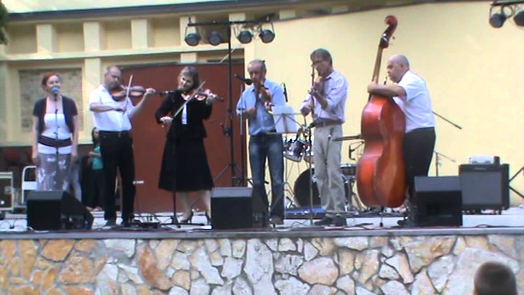 &Ouml;rd&ouml;ngősf&uuml;zesi n&eacute;pzene - Csall&oacute; zenekar