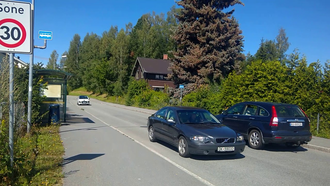 Tur fra Mega til Krokenveien i Hønefoss, Ringerike, Buskerud, Norge