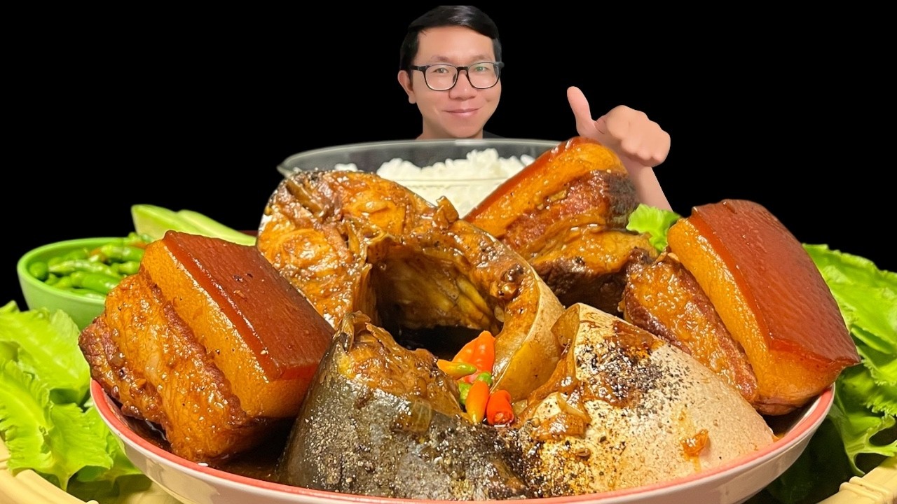 🔥 Vietnamese Braised Fish Mukbang | Nồi Cá Kho Béo Ngậy Siêu Hao Cơm | Quang ASMR