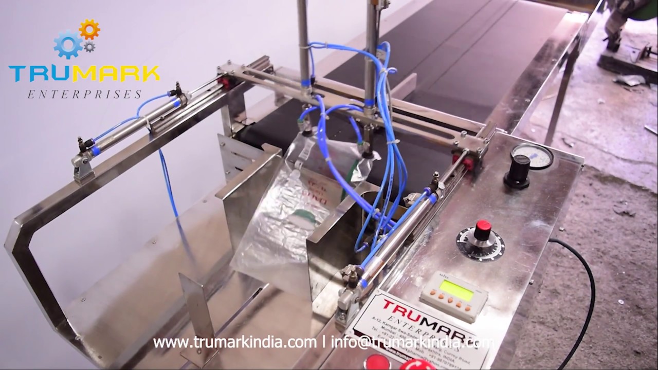 PICK  and PLACE bag  FEEDER WITH VACUUM CONVEYOR