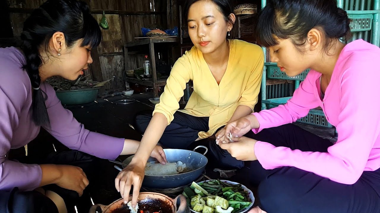 Cơm cháy kho quẹt món ăn dân dã miền quê  | Thôn Nữ Miền Tây