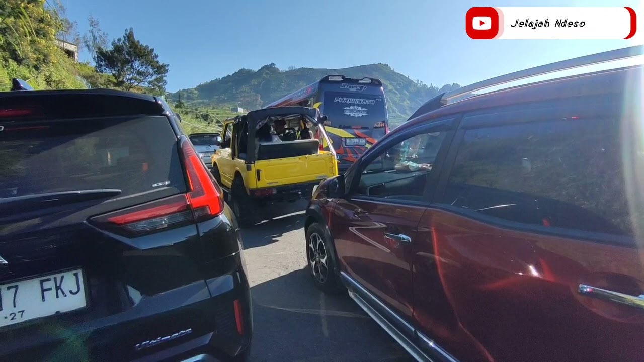 ELF GIGA Sliding Trip Dieng Sunrise pengunjung mbludak Parkiran Nutup jalan macet parah