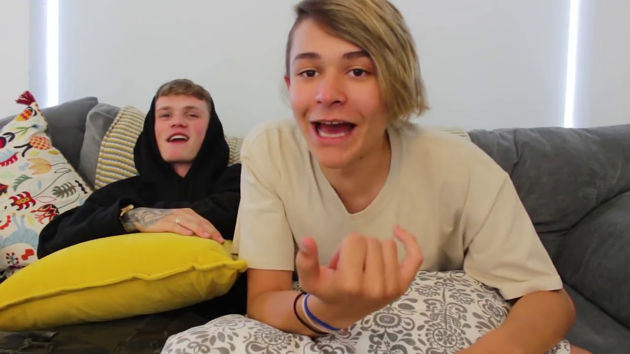 Bars and Melody OFFICIAL! MY FIRST KISS ! INTIMATE Q & A