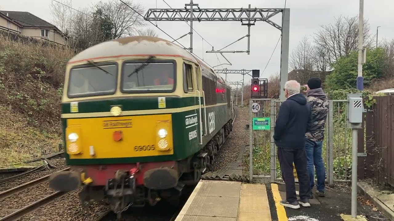 GBRF 69 005 departs Polmont Junction on it's way to Boness! 28/12/25