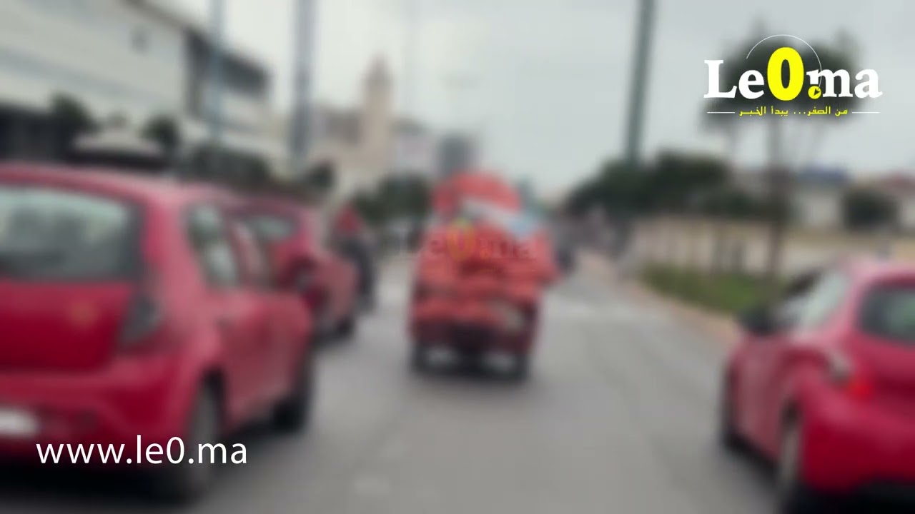 الحي الحسني.. تريبورتور محمّل بمخلفات البناء، شوفو فين تفرغات برياض الألفة في غياب المراقبة