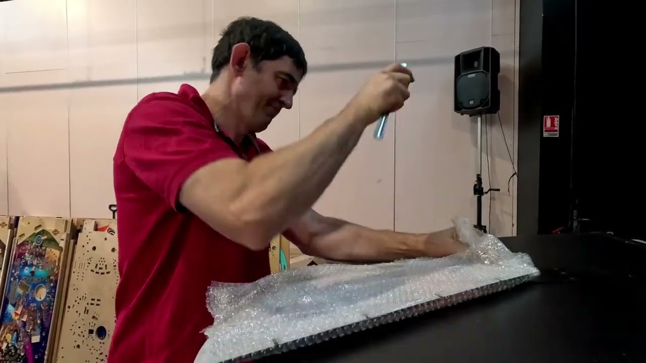 Unbox Avatar Pinball