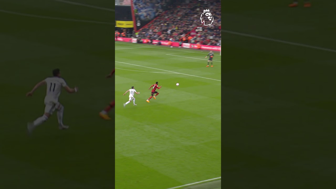 Smart finish from Dominic Solanke 
