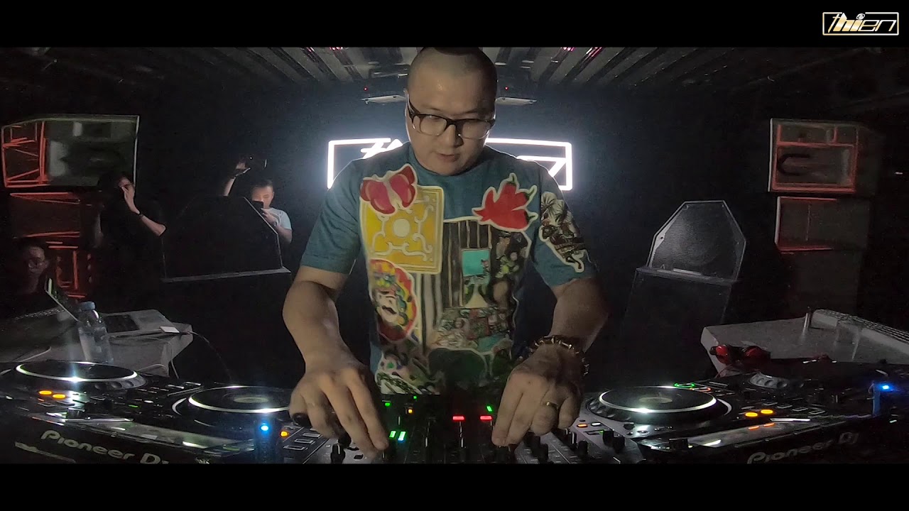 Thien Hi Closing Set @ Trance Session 10 w/ Cosmic Gate  ( IP CLUB , Hanoi)