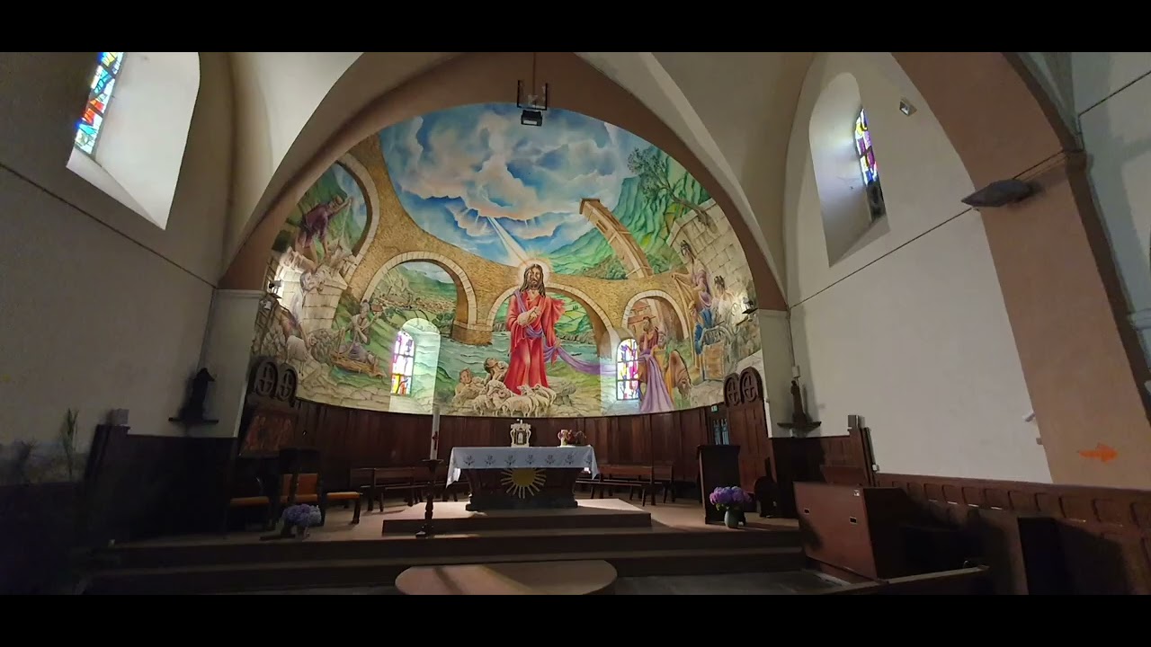 &Eacute;glise Saint Saturnin de labastide Rouairoux, en Occitanie.