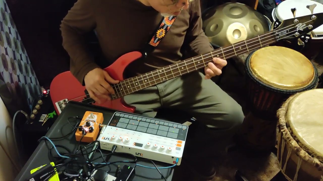 Bass Improvisation With Uno Drum - Rogue SX100B Through Strich Modular & Uno Drum Without Effects